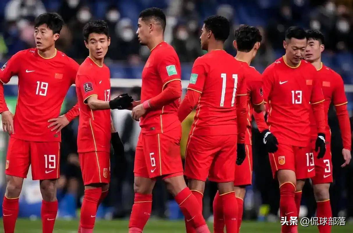 国足主帅未定!东亚杯23人浮现韦世豪难入选3新星上位(国足2020年东亚杯赛程)