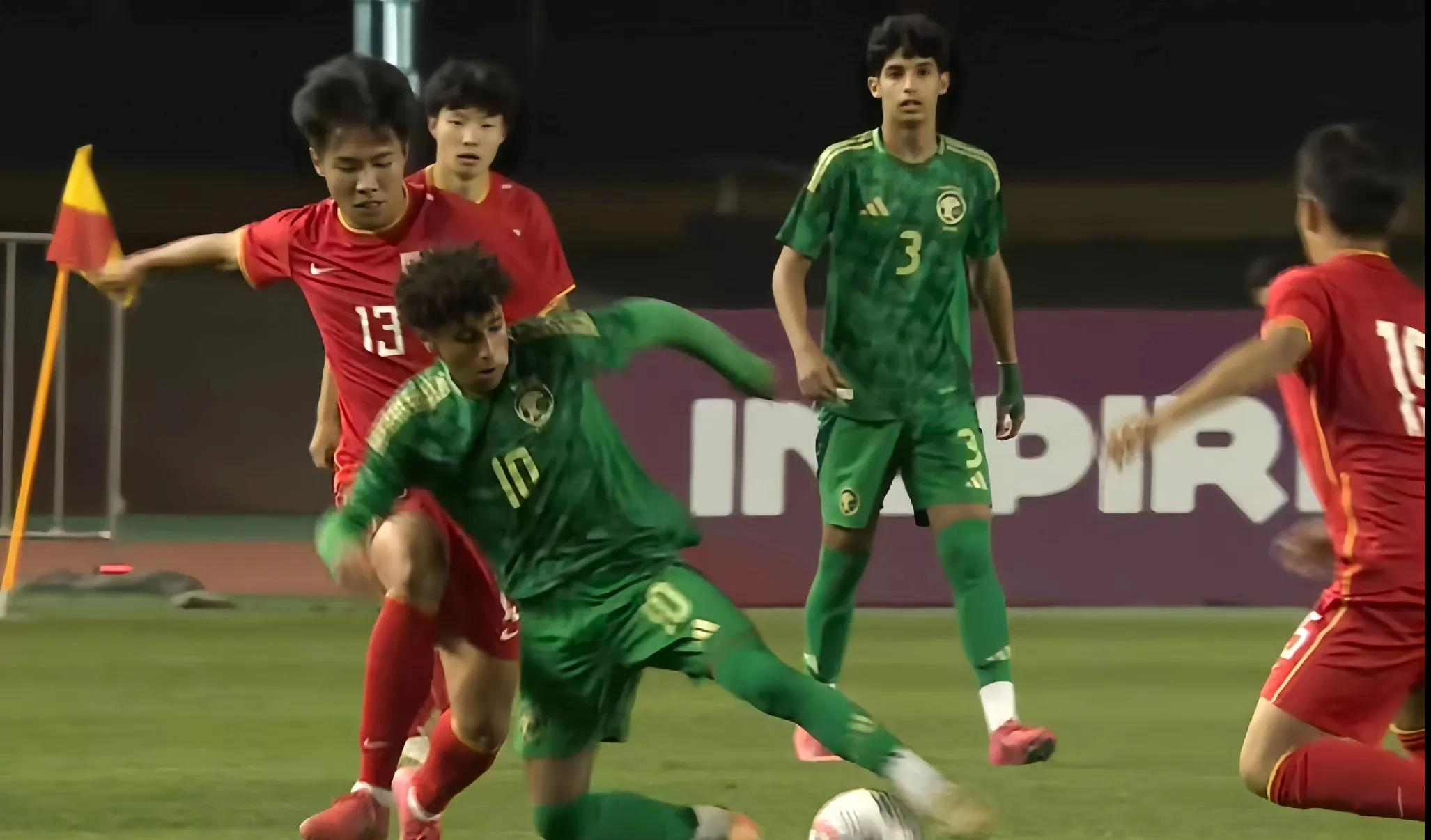 包含主帅:踢日本绝对机会都是帅惟浩创造不然机会都出不来的词条